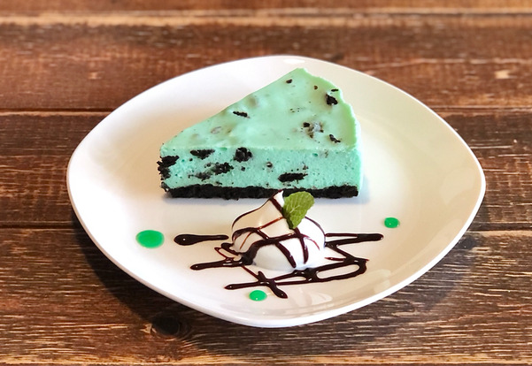 京都「カフェ1001」クッキー＆ミントレアチーズケーキ