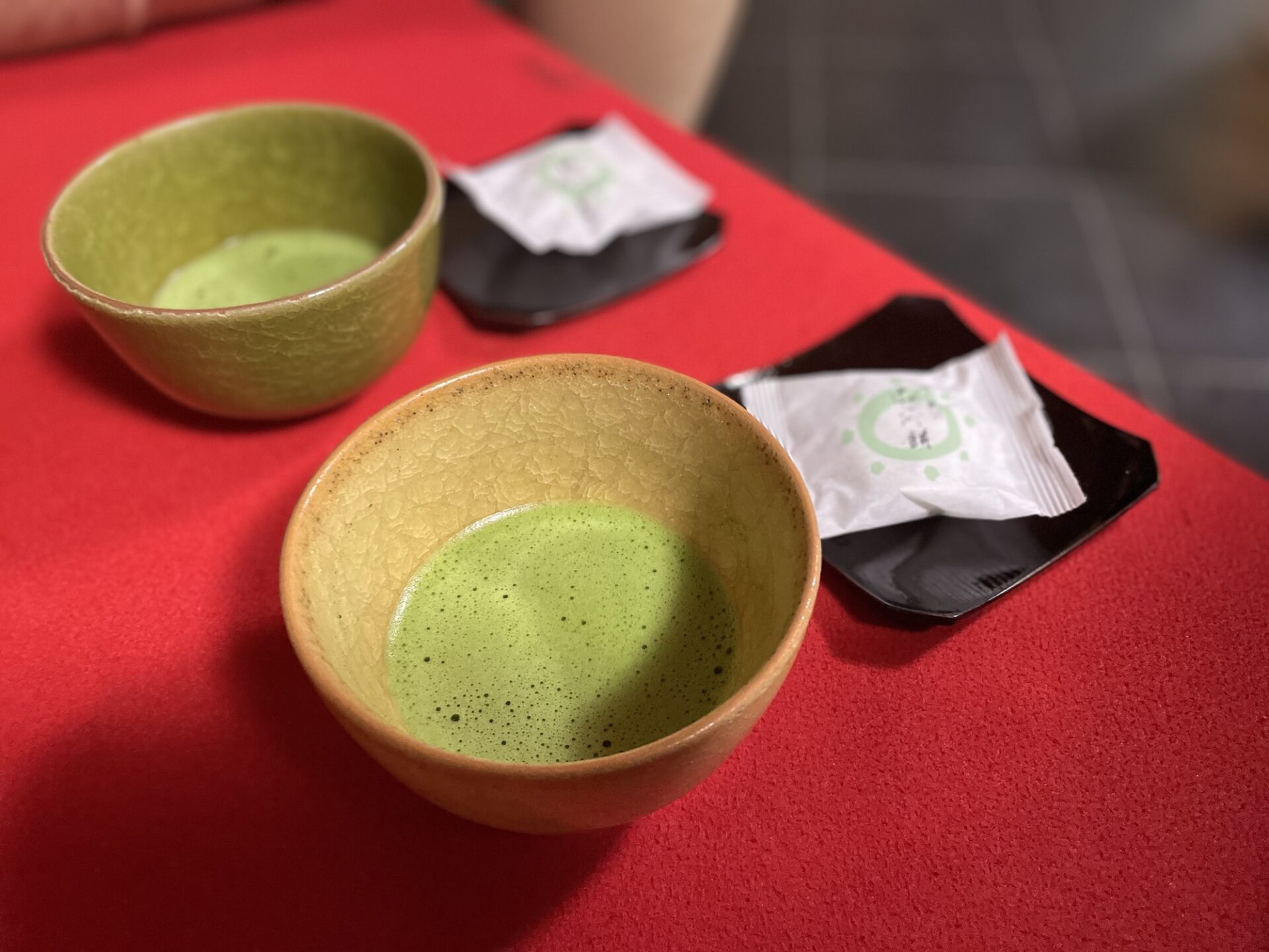 壬生寺の八木亭見学後にいただけるお抹茶と屯所餅