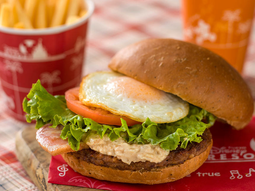 ディズニーシー安いレストラン一覧
ケープコッド・クックオフのハンバーガーメニュー
・ベーコンエッグバーガー セット1,490円/単品950円